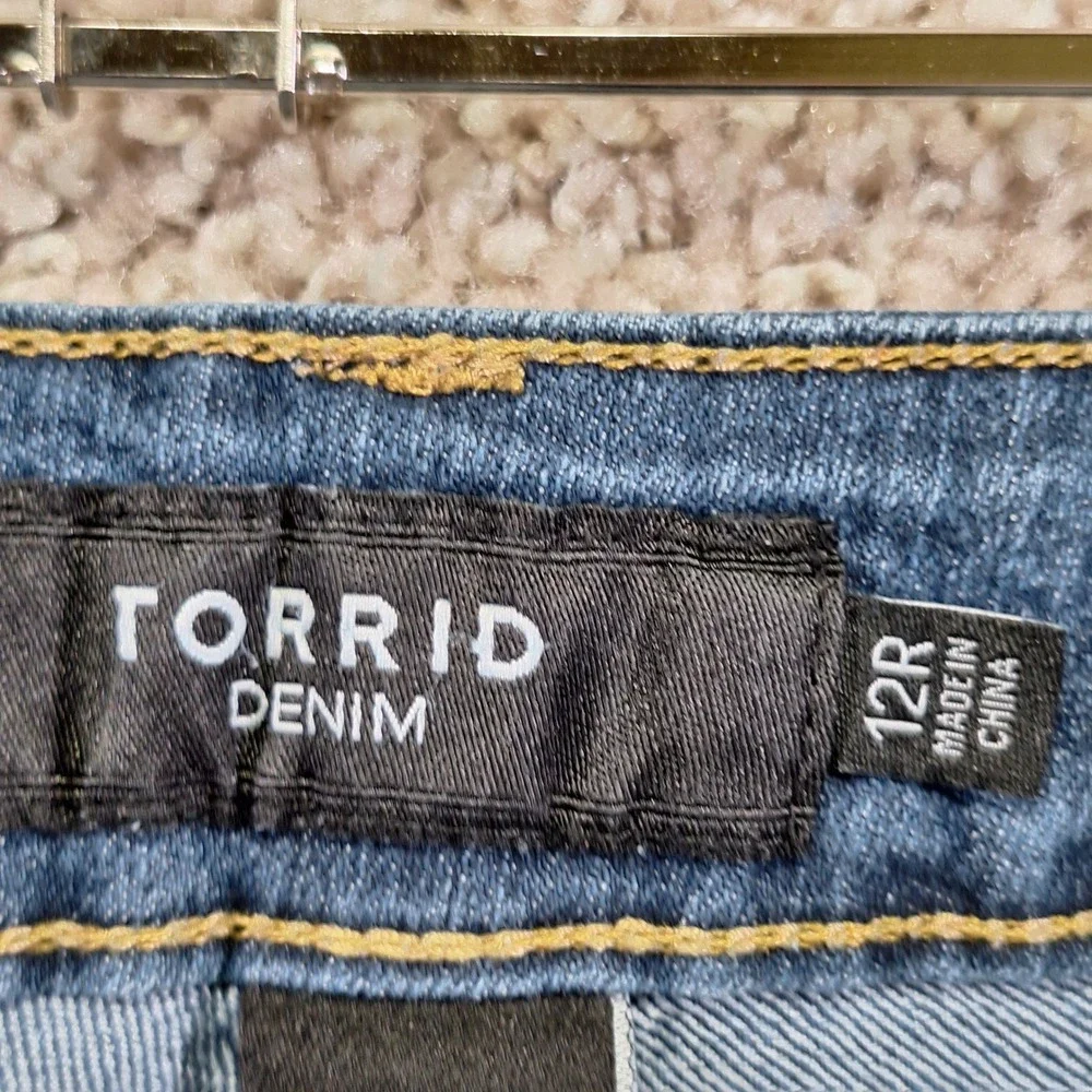 Torrid Jeans Womens 12R (Fits 34x30) Medium Wash Denim Skinny Casual Stretch
